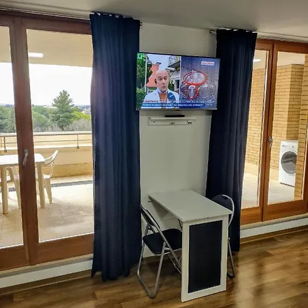 Skai Apartment